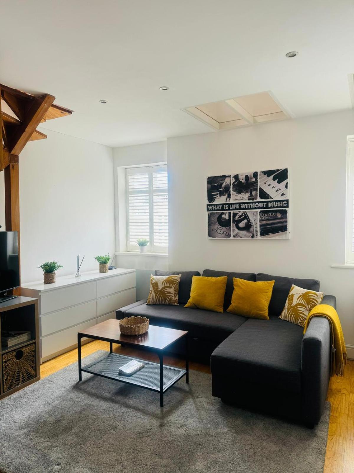 Tanya'S Flat-Lovely 1 Bed In The Heart Of Central Лондон Екстериор снимка